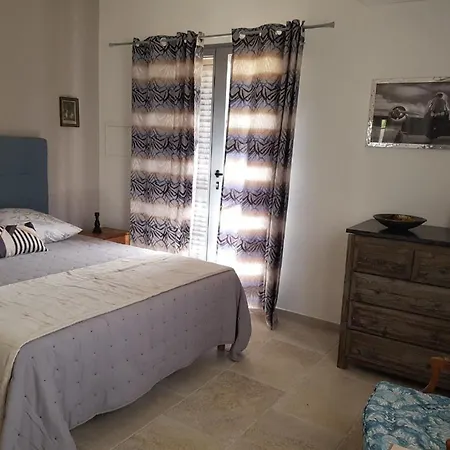 Capraghjese 3* Галерия