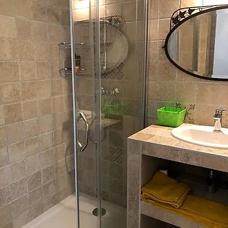 Capraghjese Bed & Breakfast 3*