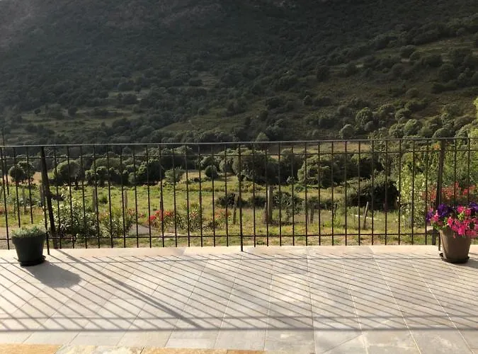 Capraghjese Bed and Breakfast 3*