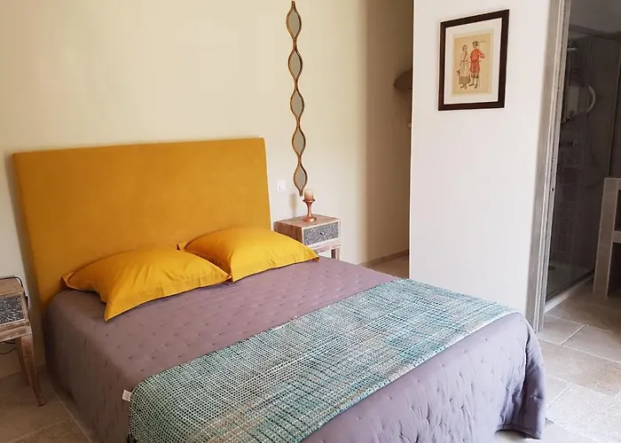 Capraghjese Bed and Breakfast 3*